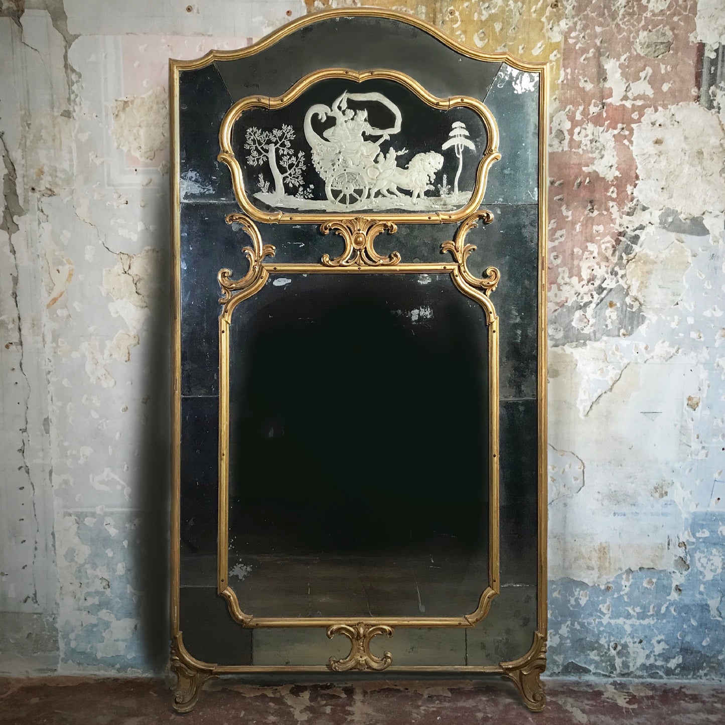 Venetian Murano Glass Engraved Sectional Mirror c.1780