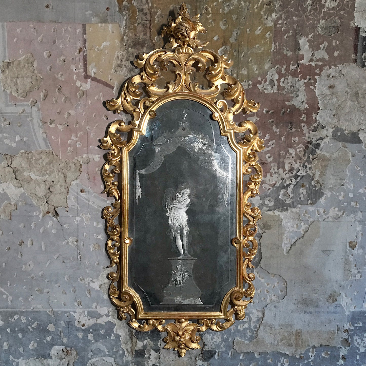 Venetian Murano Glass Engraved Mirror depicting Apollo c.1790