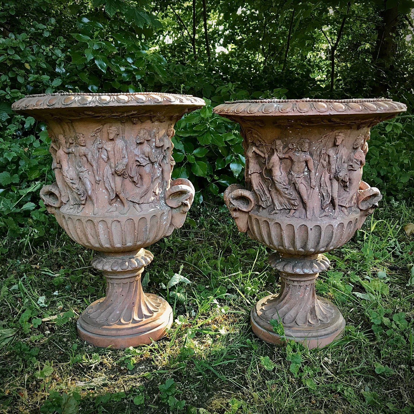 ‘Medici’ Terracotta Urns