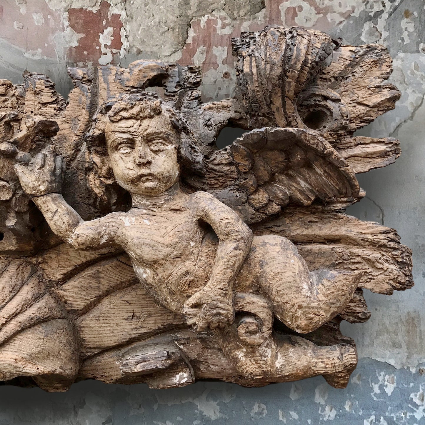 Carved Winged Angels with Crown of Heaven c.1550