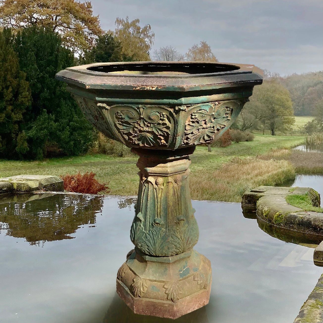 Huge Arts & Crafts Cast Iron Fountain/Centrepiece Urn c.1870