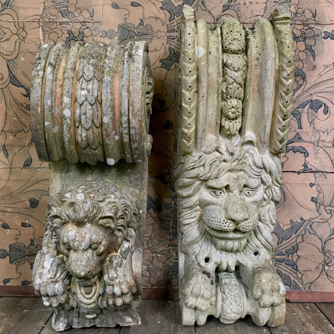 Doulton Terracotta Lion Corbel c.1890