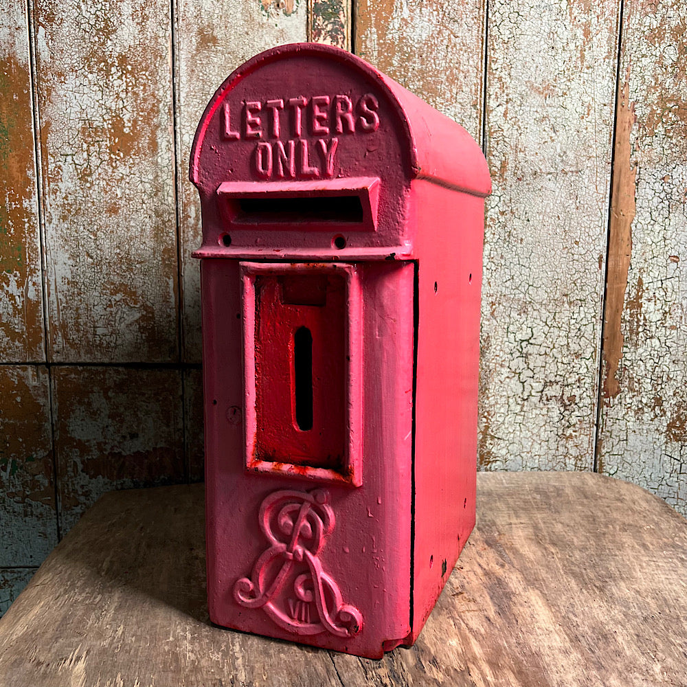 Rare Edward VII Post Box c.1901-1910 by Andrew Handyside