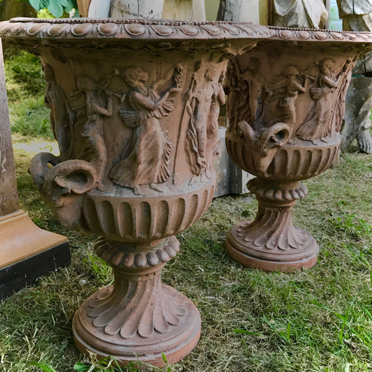 ‘Medici’ Terracotta Urns