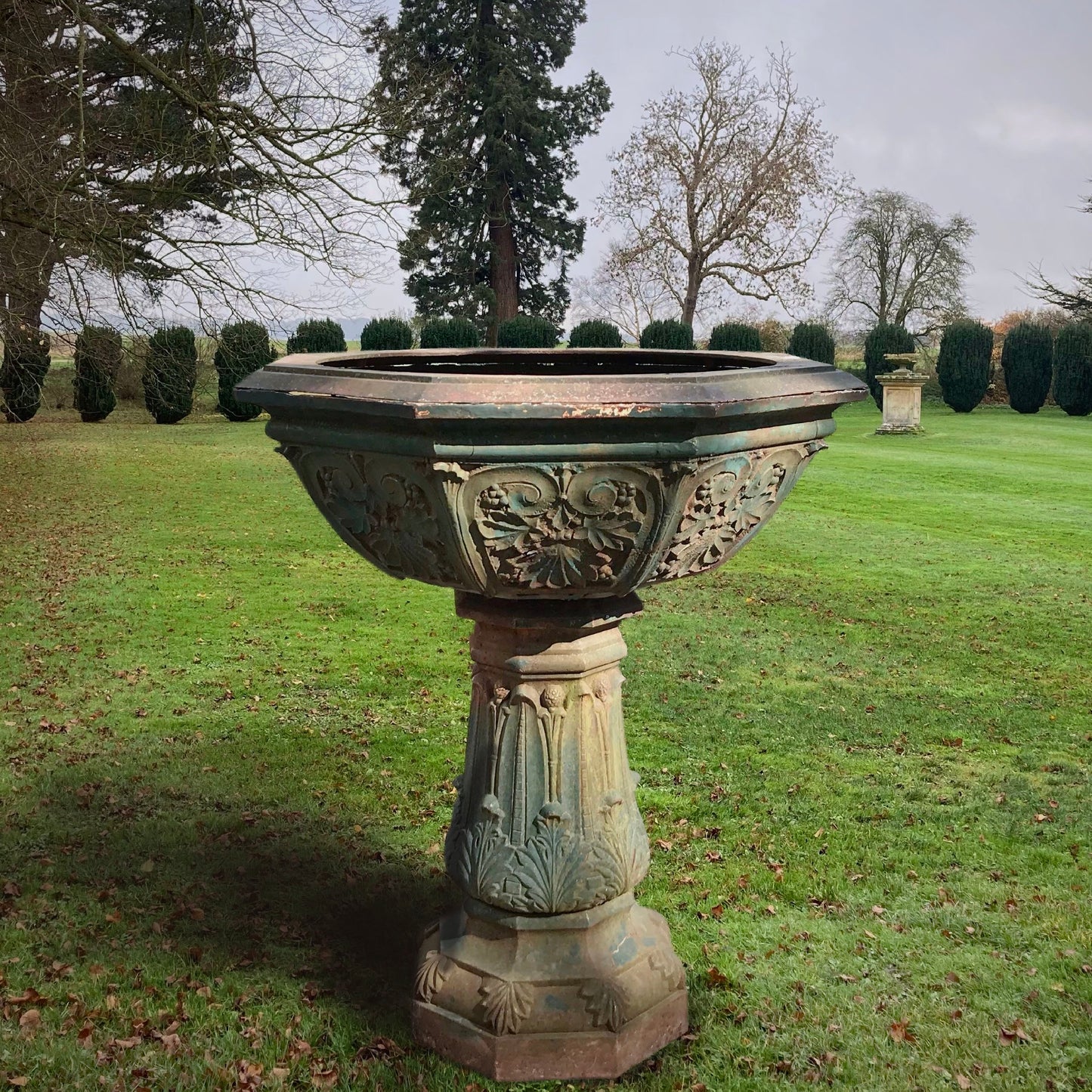 Huge Arts & Crafts Cast Iron Fountain/Centrepiece Urn c.1870